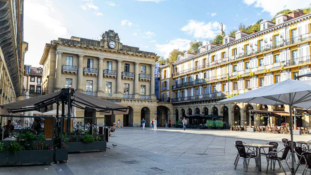 Constitución Plaza San Sebastián Spain GEOVEA