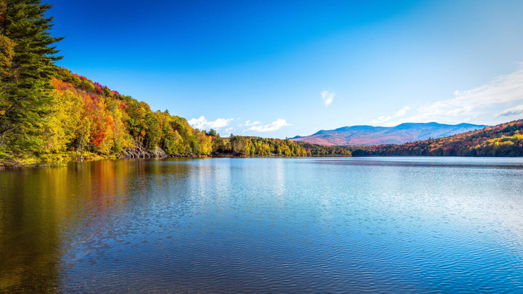 Route 100, Waterbury, Vermont -USA -GEOVEA