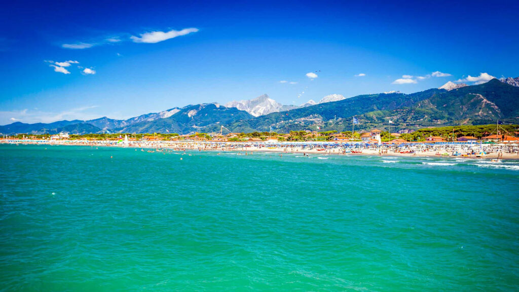 Forte dei Marmi Coastline, Forte dei Marmi Lucca, Tuscany, Italy - GEOVEA