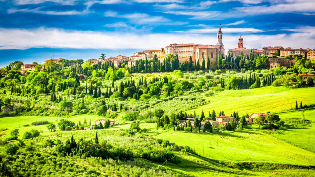 Pienza Historic Town Pienza, Tuscany, Italy - GEOVEA