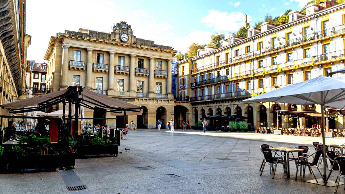 Constitución Plaza San Sebastián Spain GEOVEA